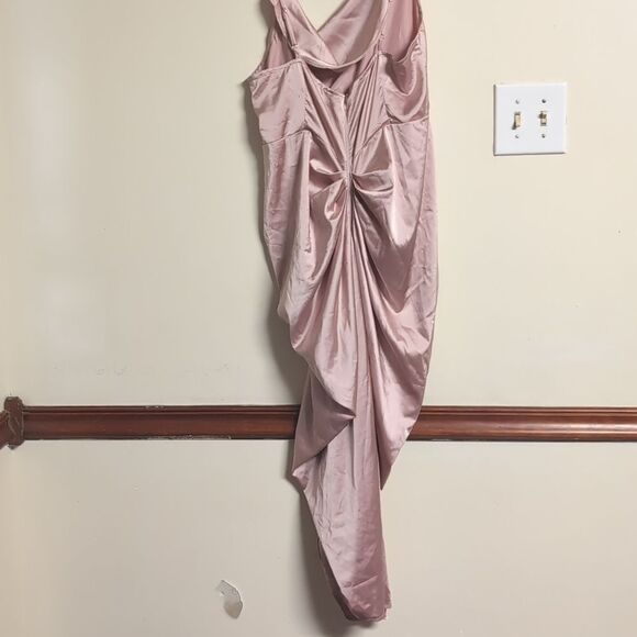 PrettyLittle‎ Thing Rose Pink Satin Cowl Strap Midi Dress Size 12 - Picture 7 of 14